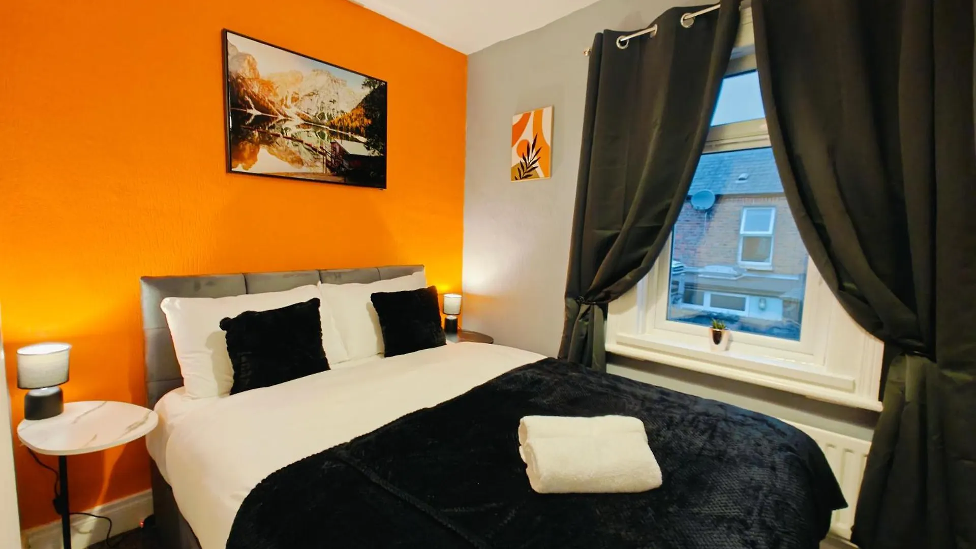 2Br Fortuna Meadow Belfast 0*,  Egyesült Királyság